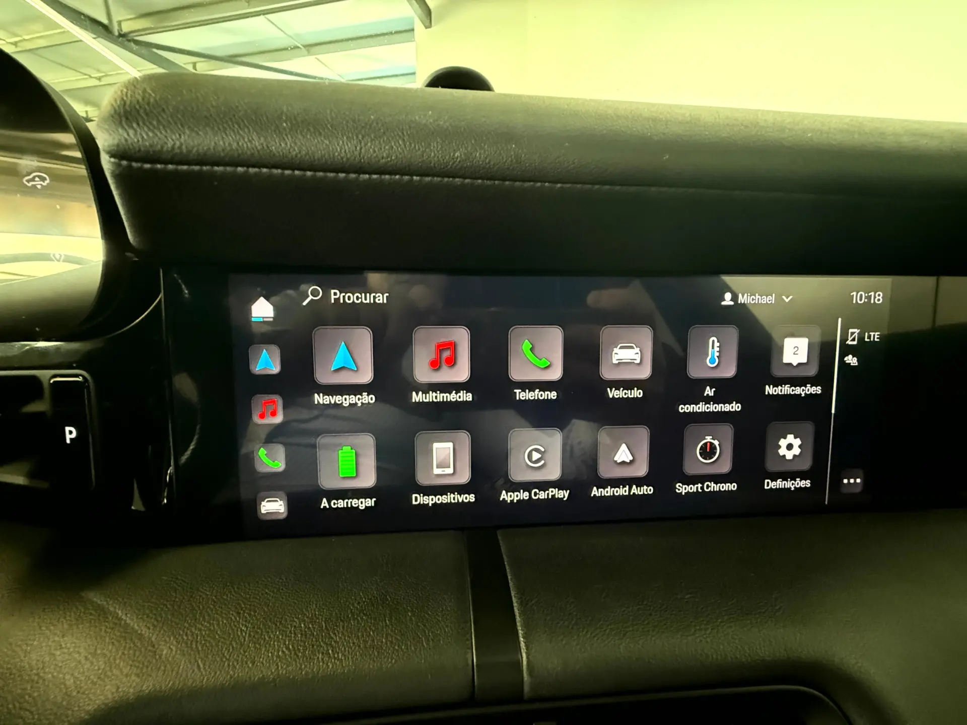 Porsche Taycan 4S 29