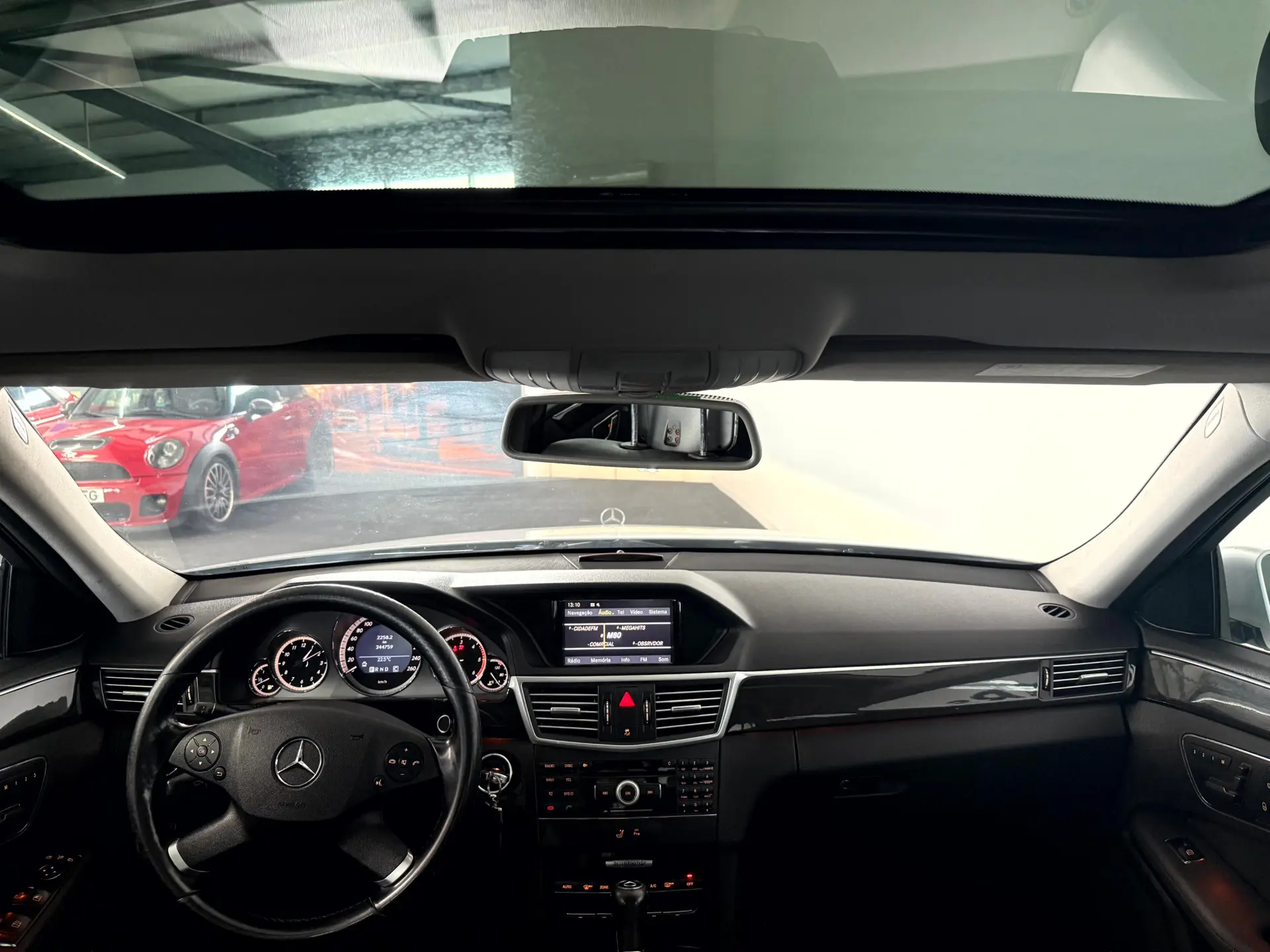 Mercedes-Benz E 250 CDi Elegance BlueEfficiency Auto. 20