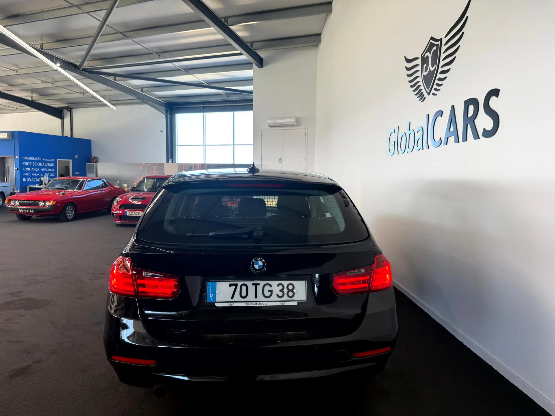 BMW 318 d Navigation 9