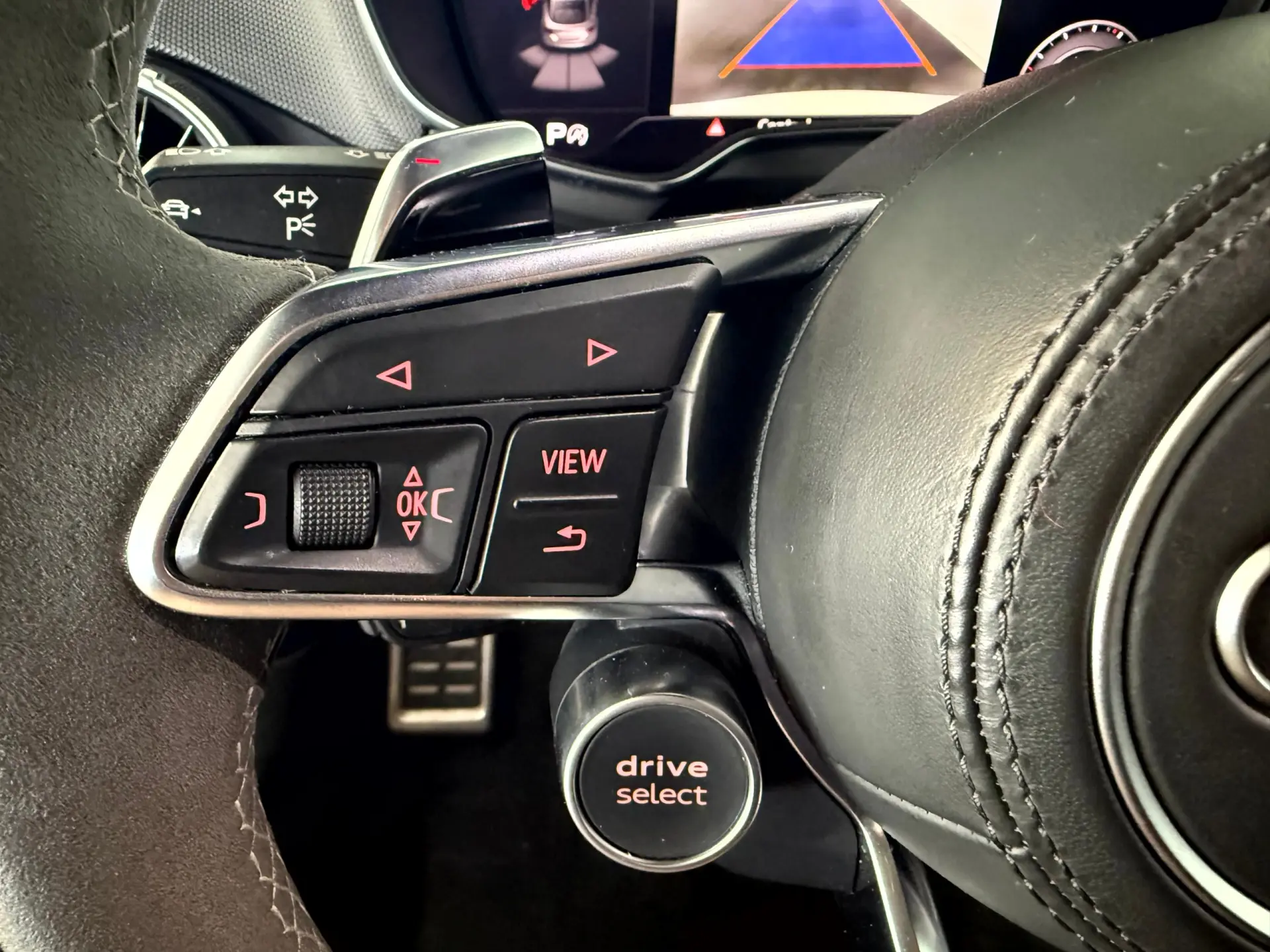 Audi TT RS Coupé 2.5 TFSi quattro S tronic 26