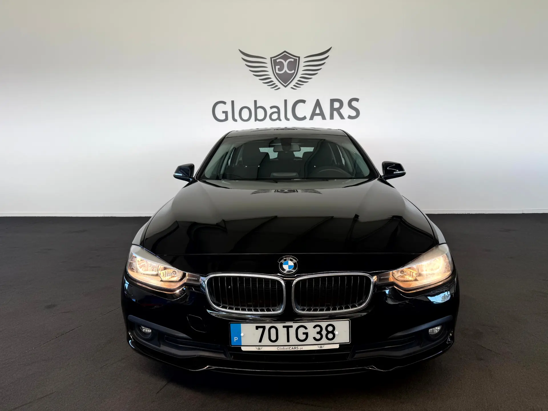 BMW 318 d Navigation 2