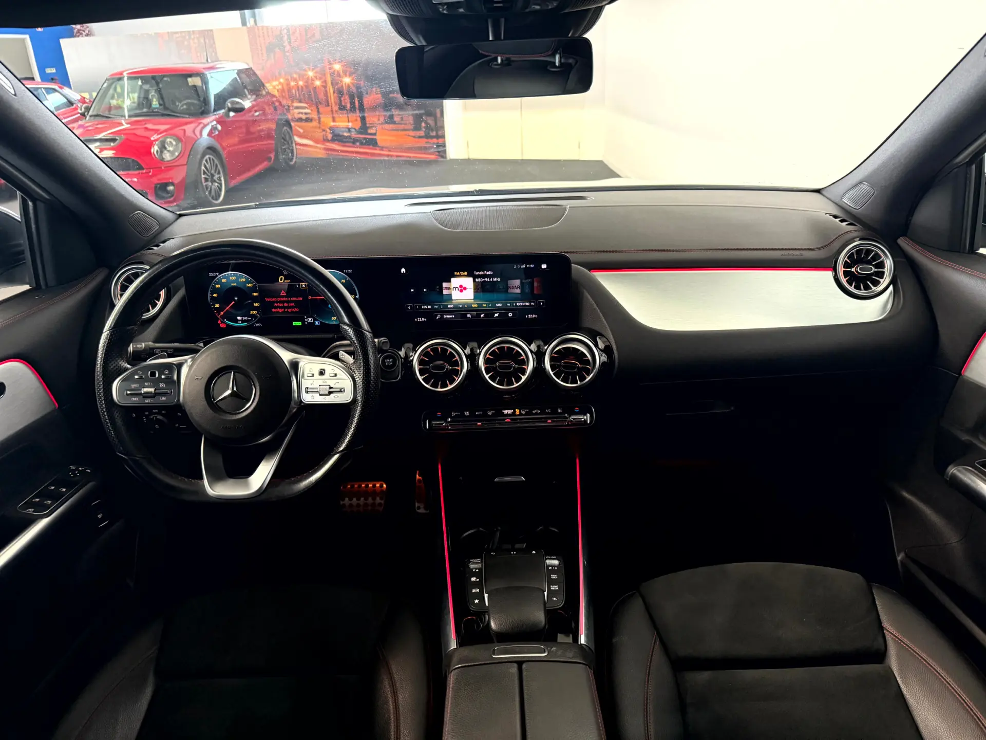 Mercedes-Benz EQA 250 AMG Line 13