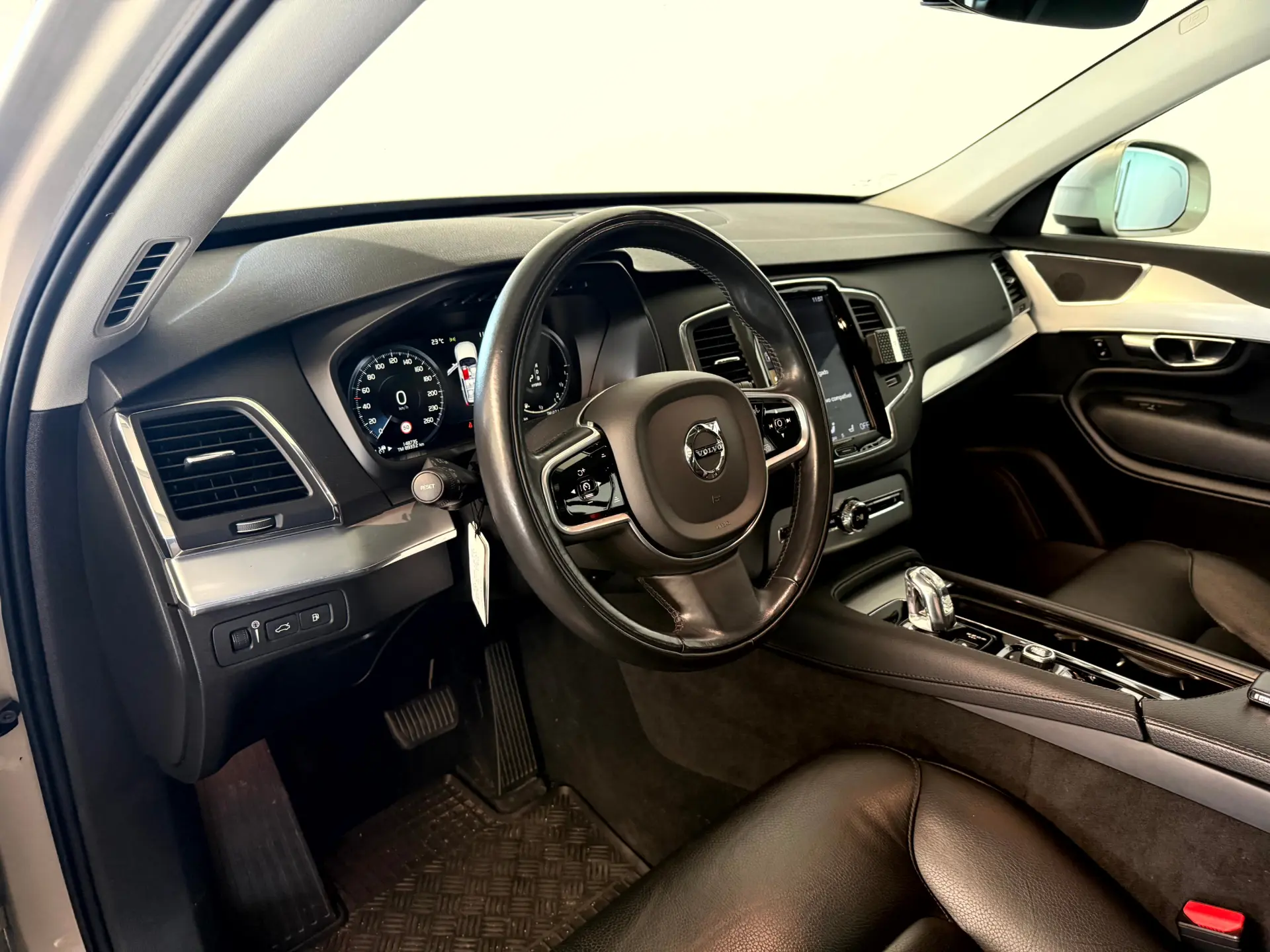 Volvo XC 90 2.0 T8 PHEV Excellence AWD 31