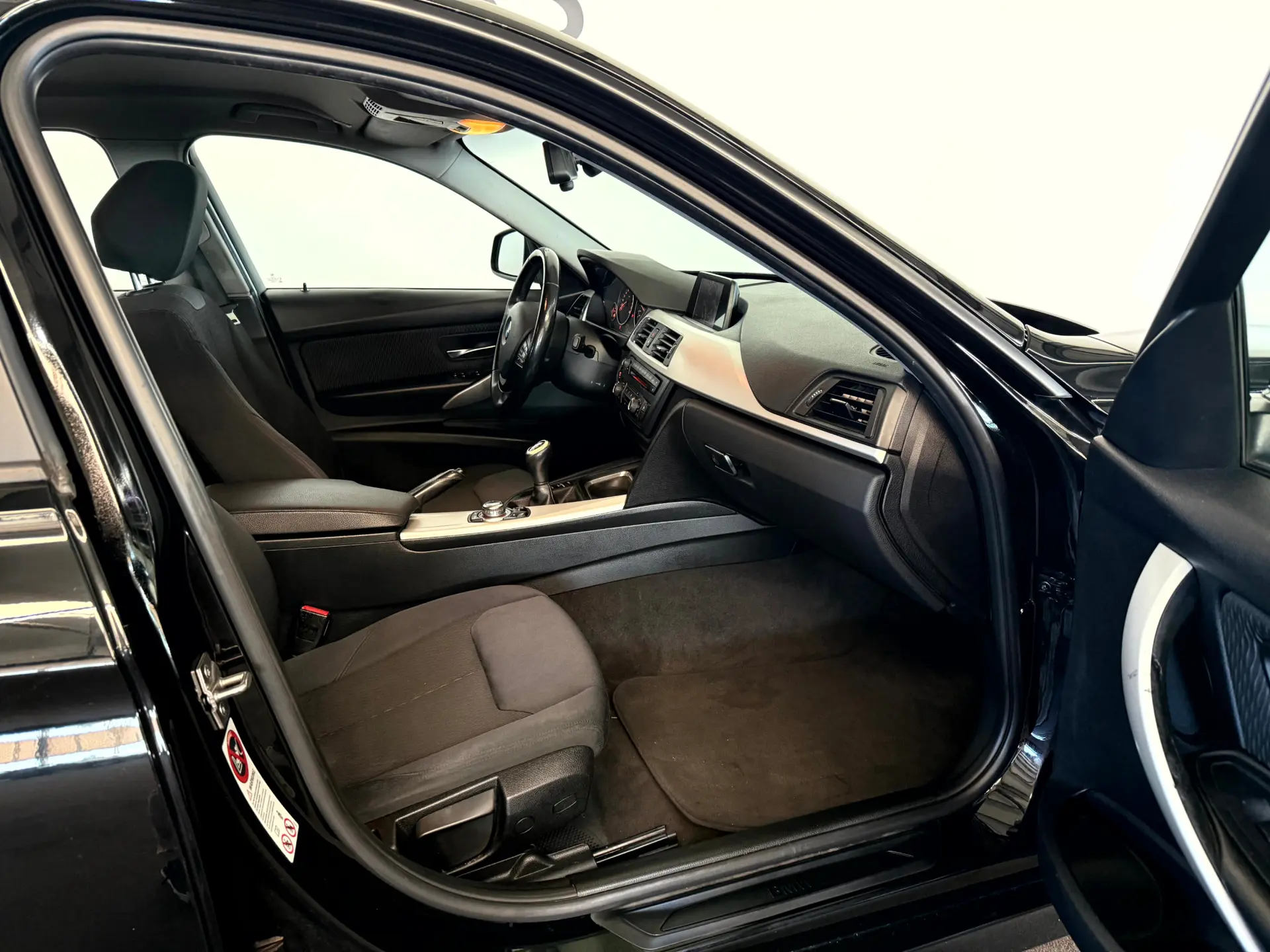 BMW 318 d Navigation 20