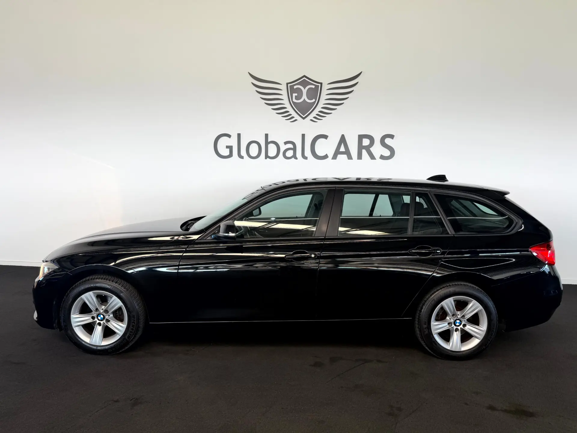 BMW 318 d Navigation 5