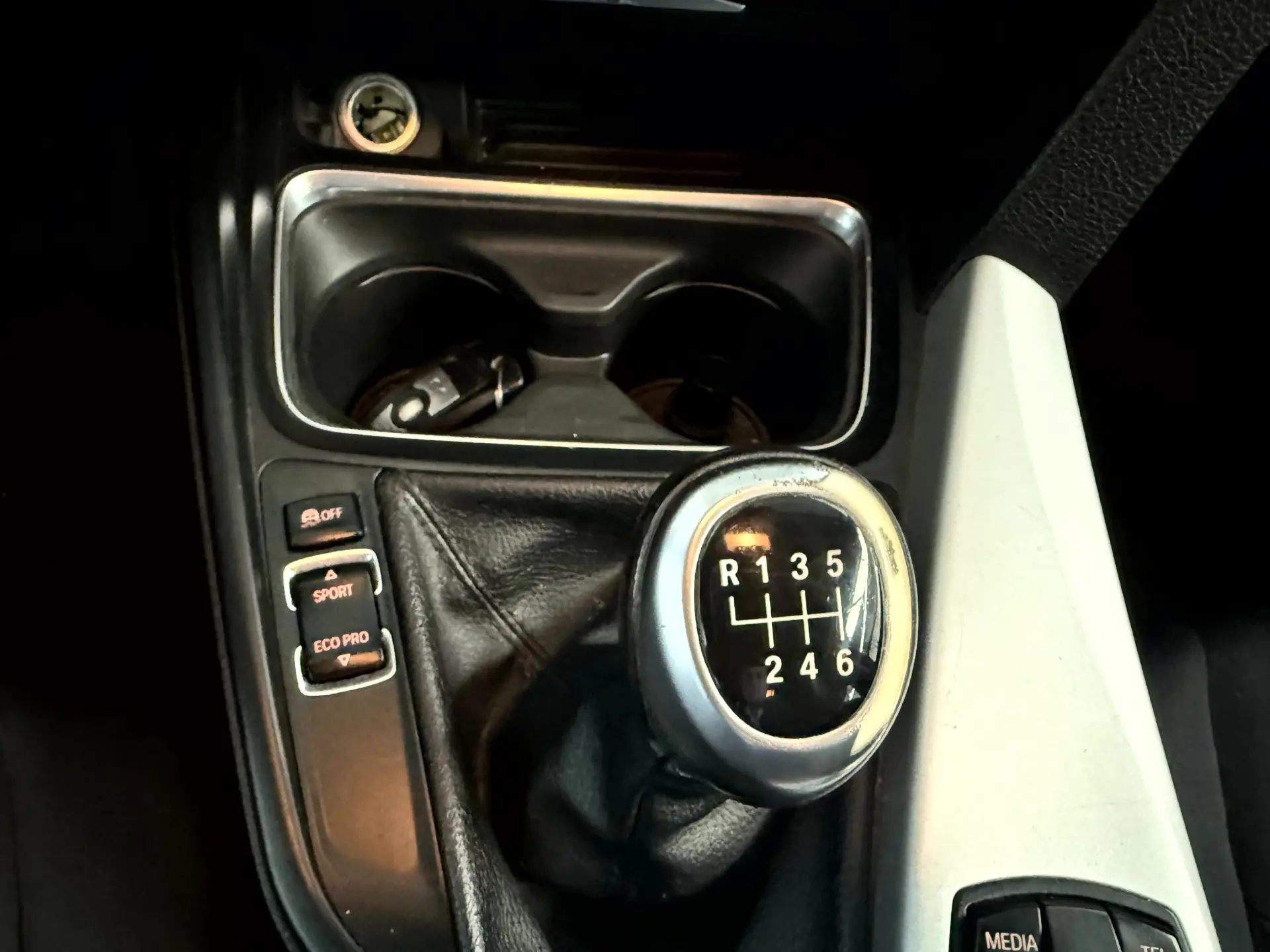 BMW 318 d Navigation 30