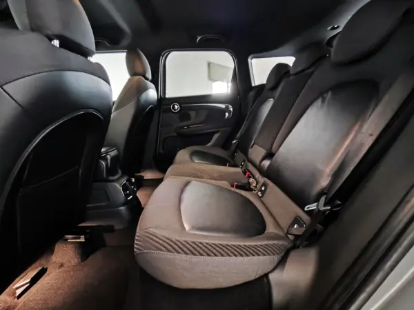 MINI Countryman Cooper SE ALL4 Auto 57