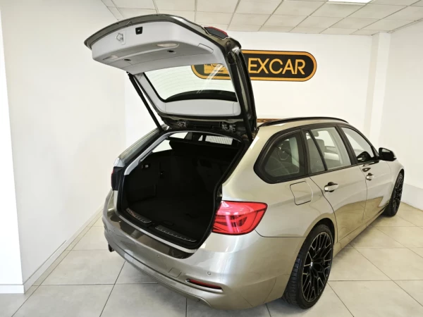 BMW 318 d Touring Line Luxury 14