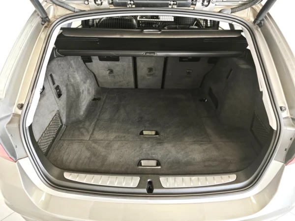 BMW 318 d Touring Line Luxury 55