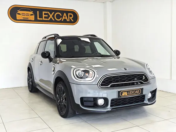 MINI Countryman Cooper SE ALL4 Auto 19