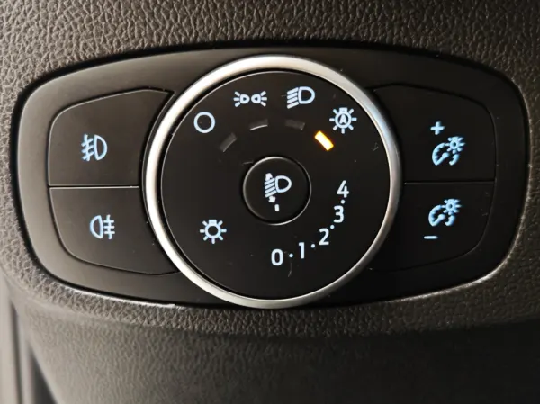 Ford Focus SW 1.0 EcoBoost MHEV Connected 23