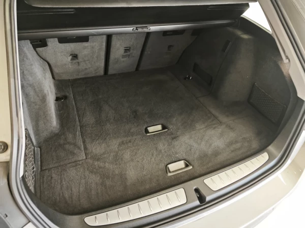 BMW 318 d Touring Line Luxury 9