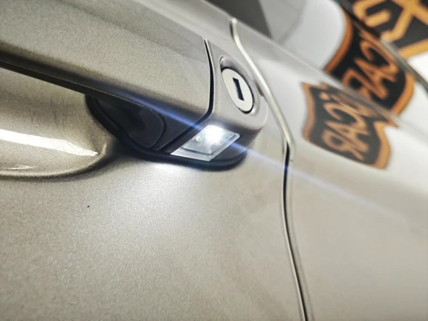 BMW 318 d Touring Line Luxury 16