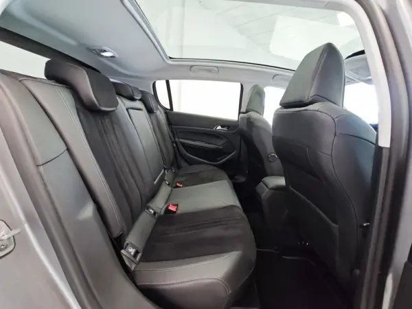 Peugeot 308 1.2 PureTech Allure Pack 16