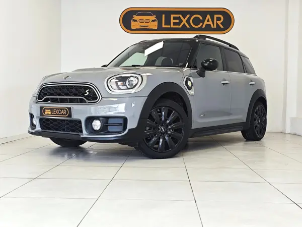 MINI Countryman Cooper SE ALL4 Auto 11