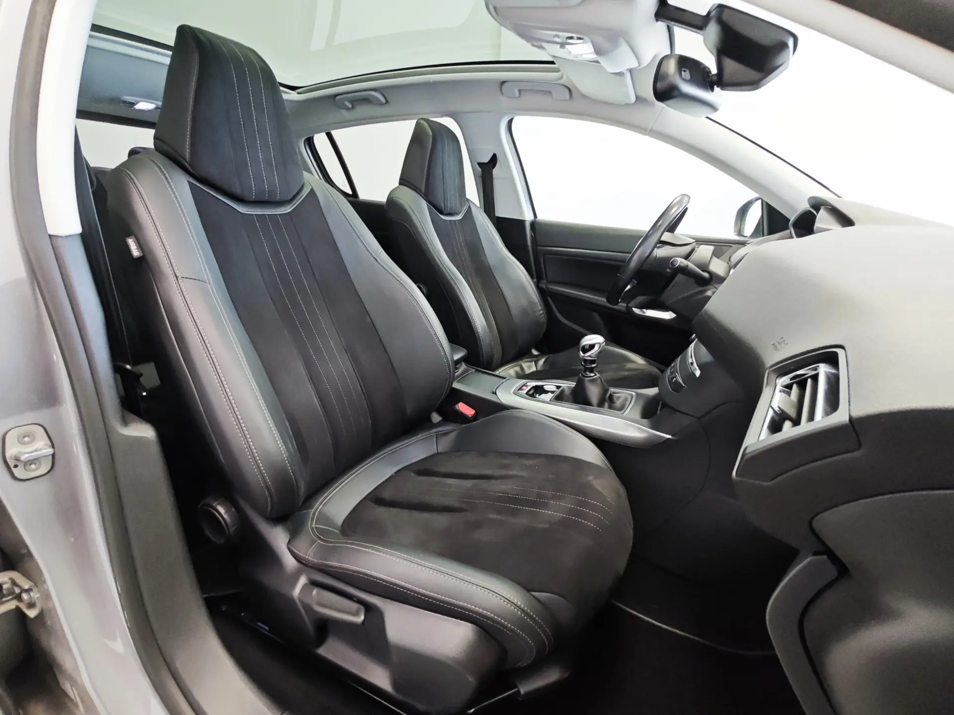 Peugeot 308 1.2 PureTech Allure Pack 5