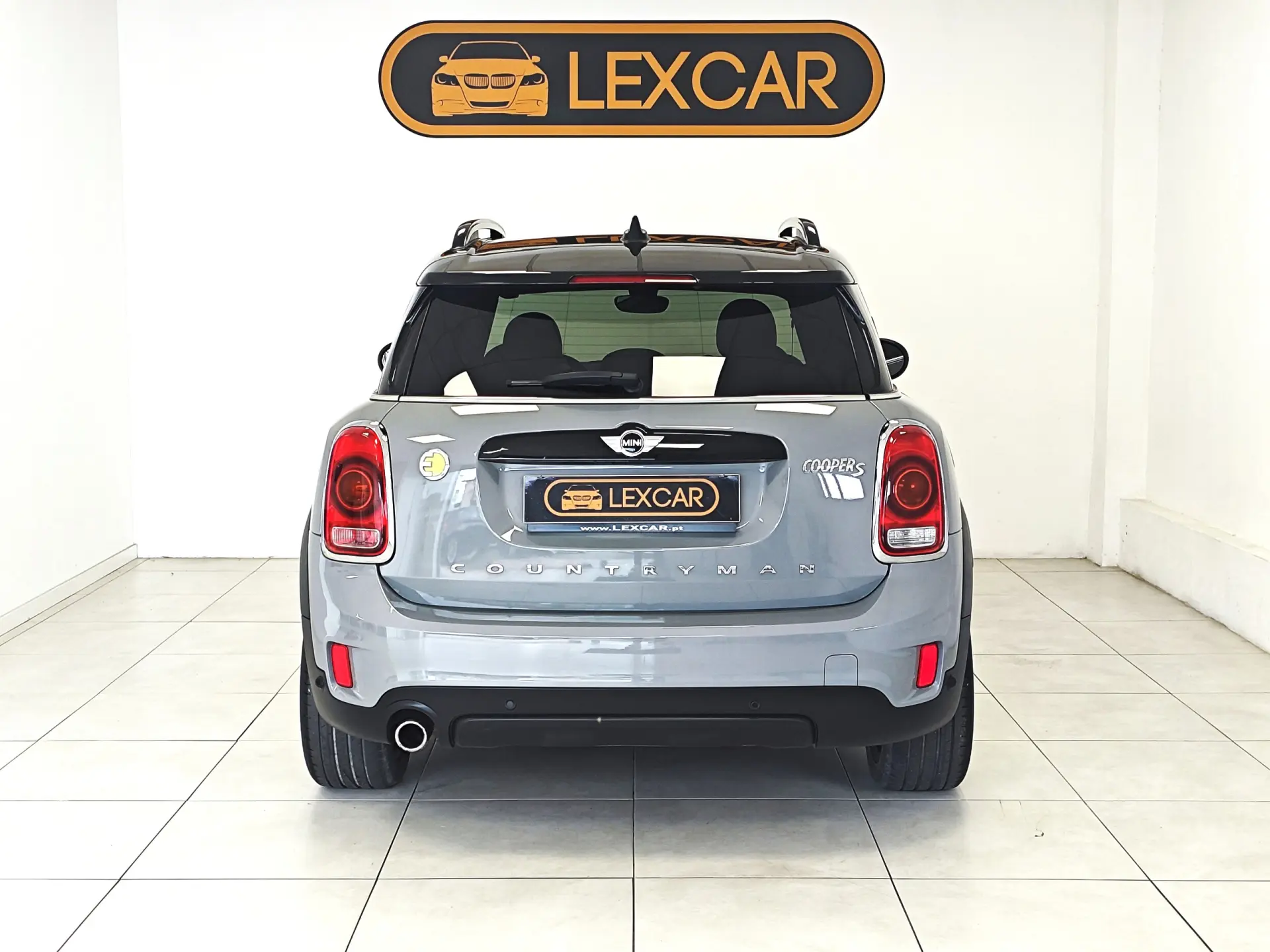 MINI Countryman Cooper SE ALL4 Auto 27