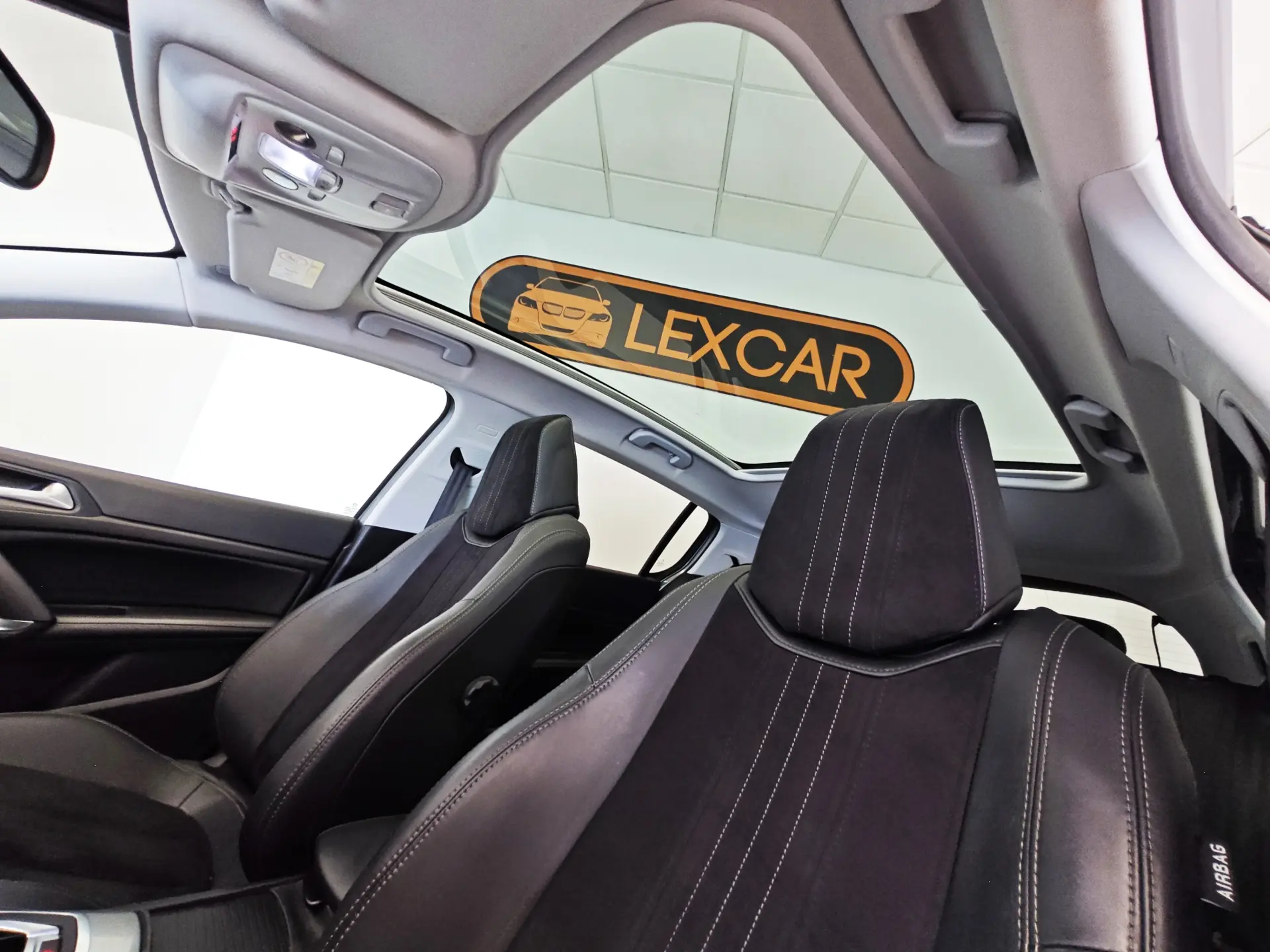 Peugeot 308 1.2 PureTech Allure Pack 6