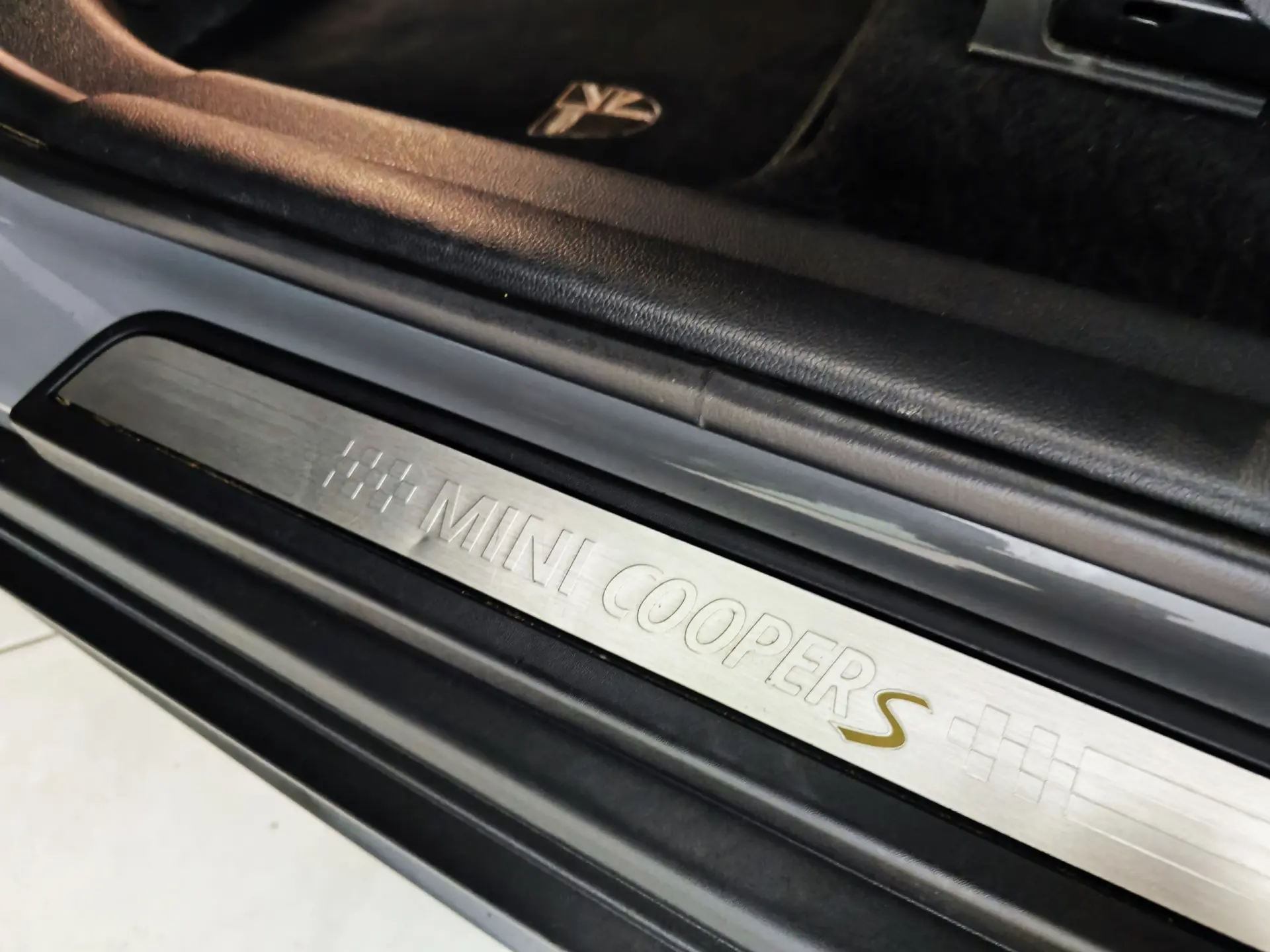 MINI Countryman Cooper SE ALL4 Auto 42