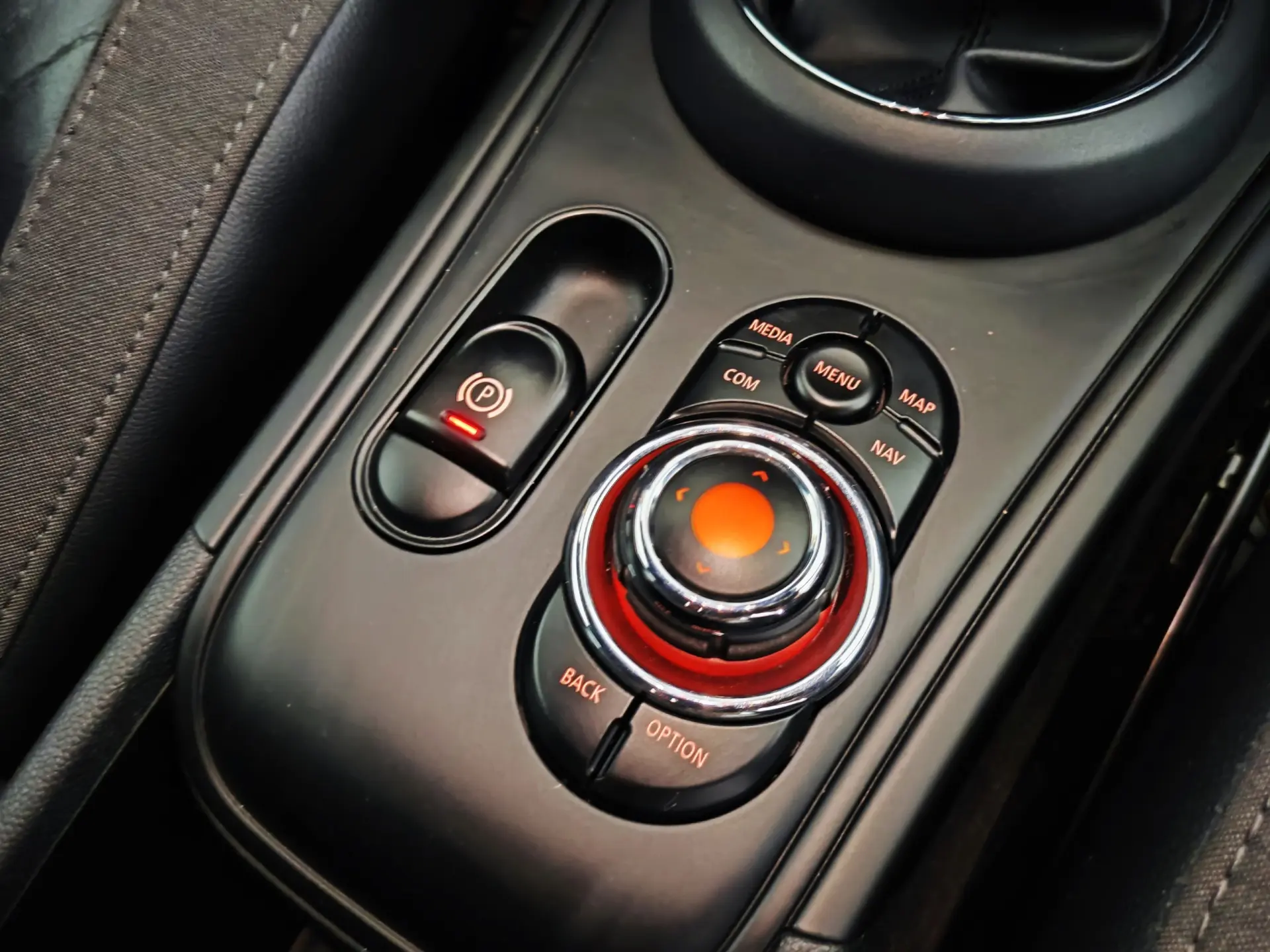 MINI Countryman Cooper SE ALL4 Auto 51