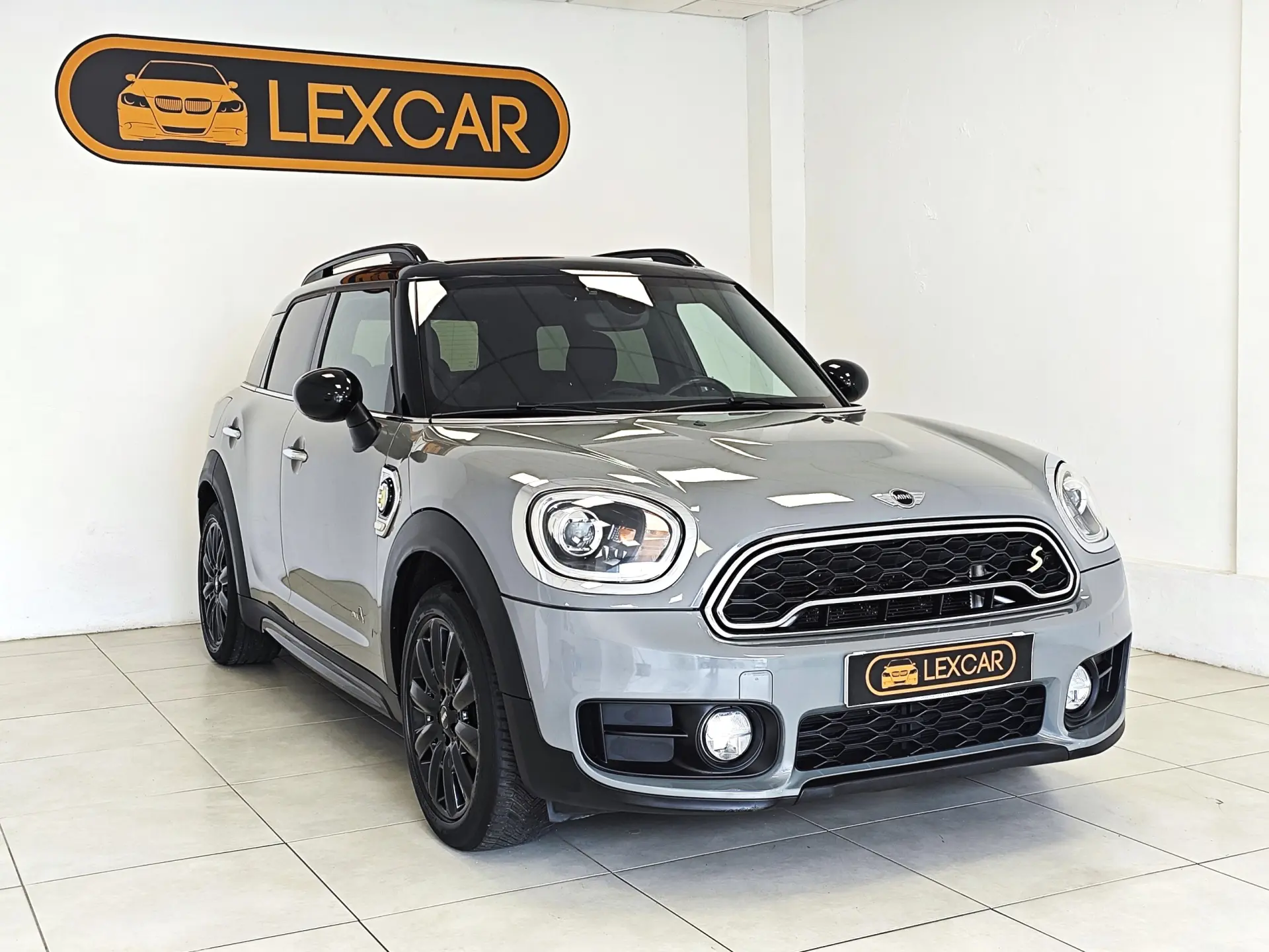 MINI Countryman Cooper SE ALL4 Auto 19