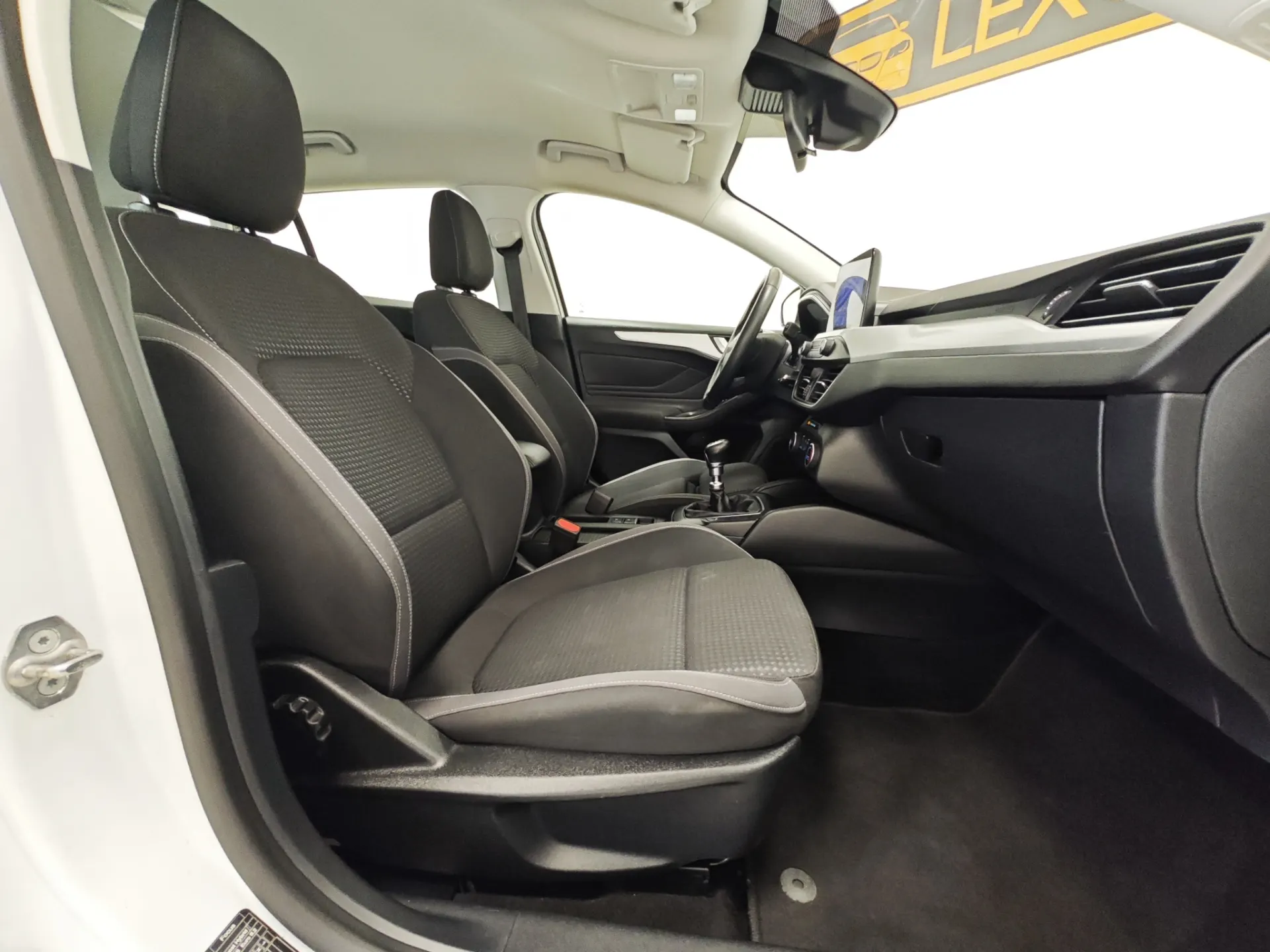 Ford Focus SW 1.0 EcoBoost MHEV Connected 45