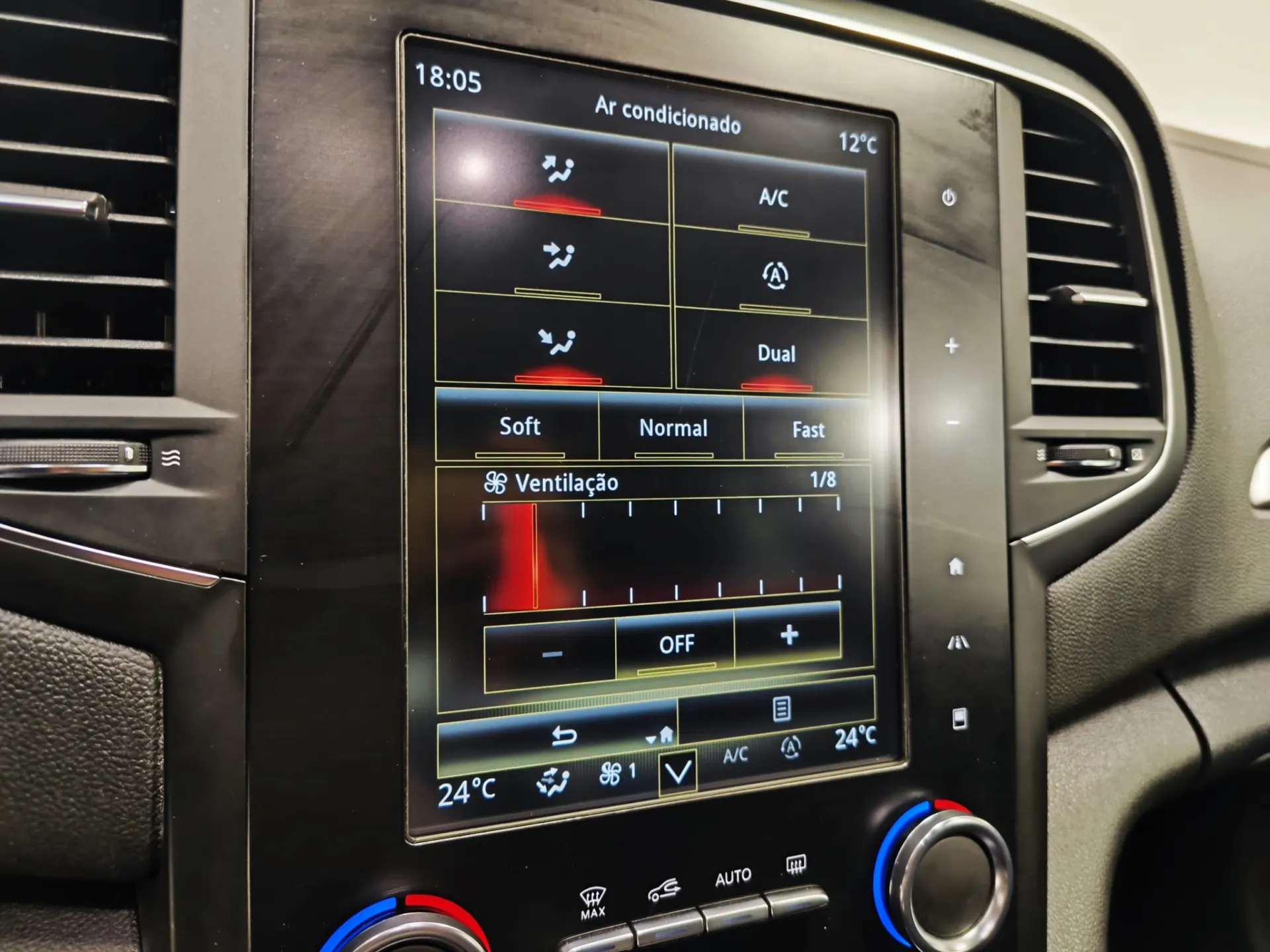 Renault Mégane 1.3 TCe Limited J17 39