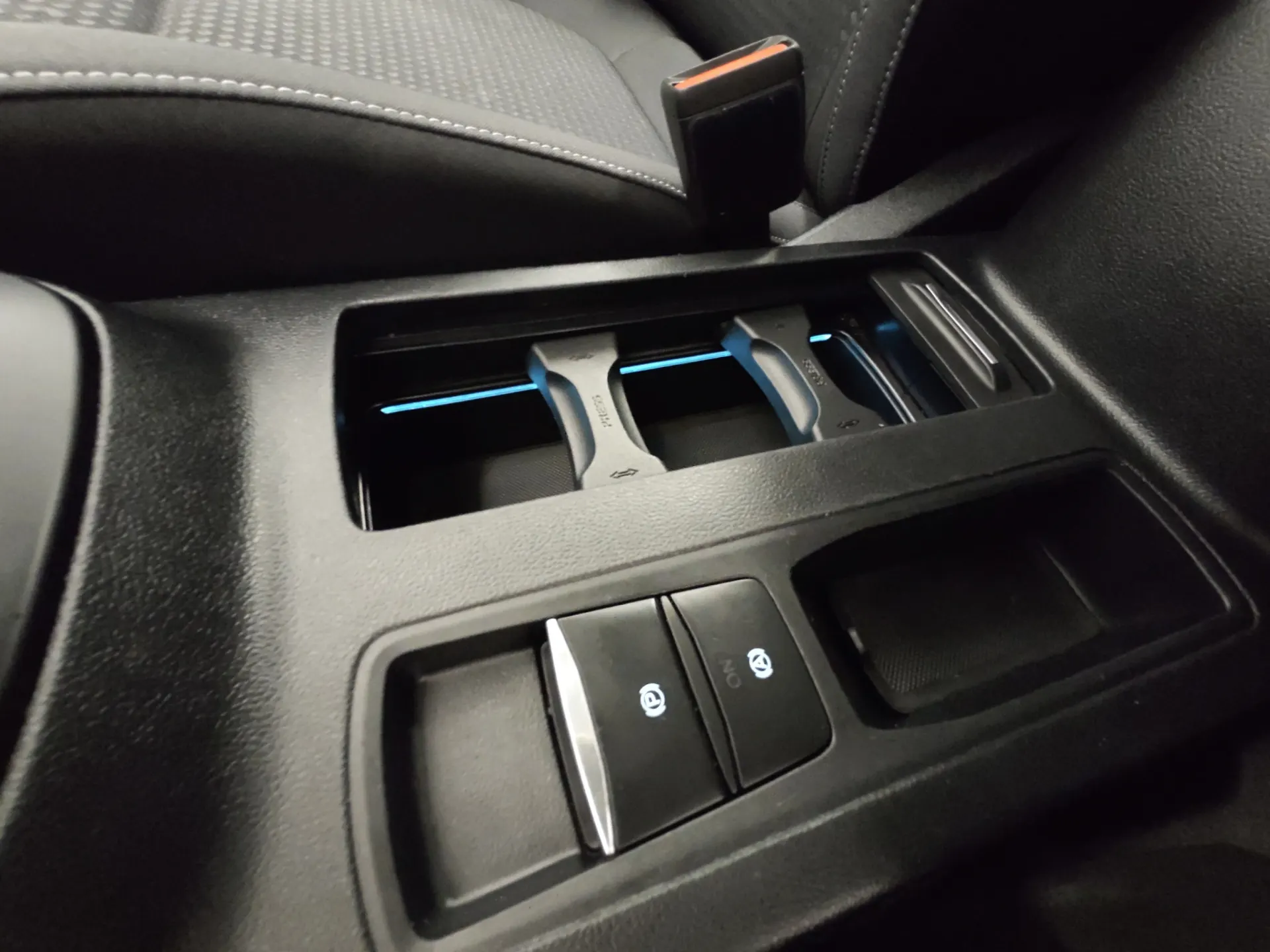 Ford Focus SW 1.0 EcoBoost MHEV Connected 38