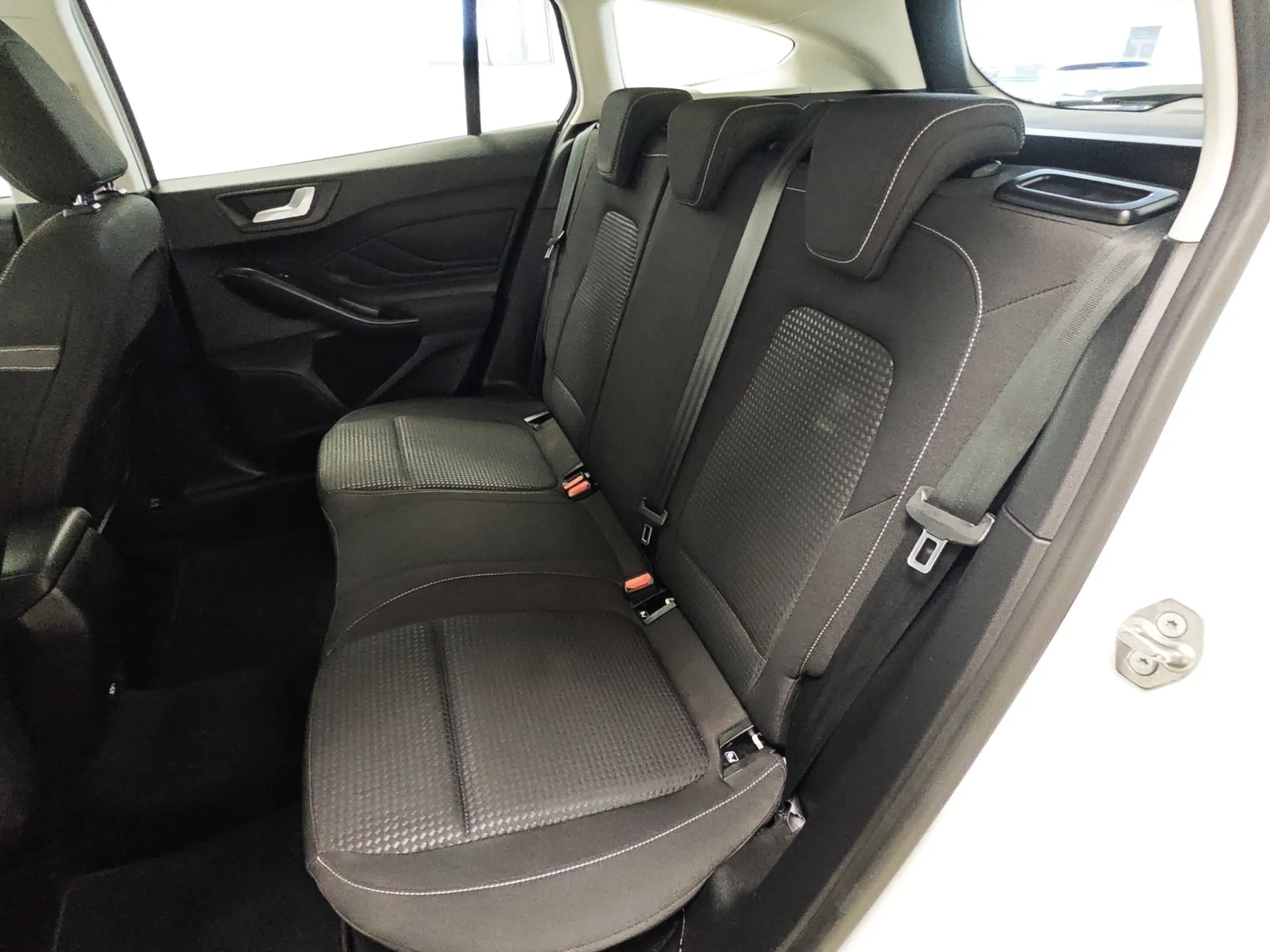 Ford Focus SW 1.0 EcoBoost MHEV Connected 49