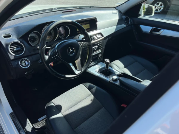 Mercedes-Benz C 220 8