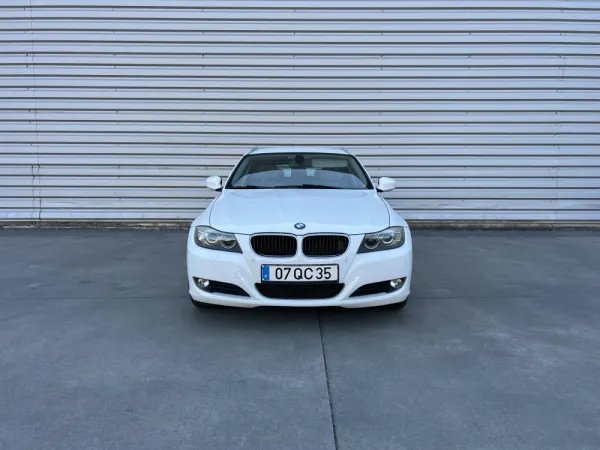 BMW 320 3 TOURING (E91) 30