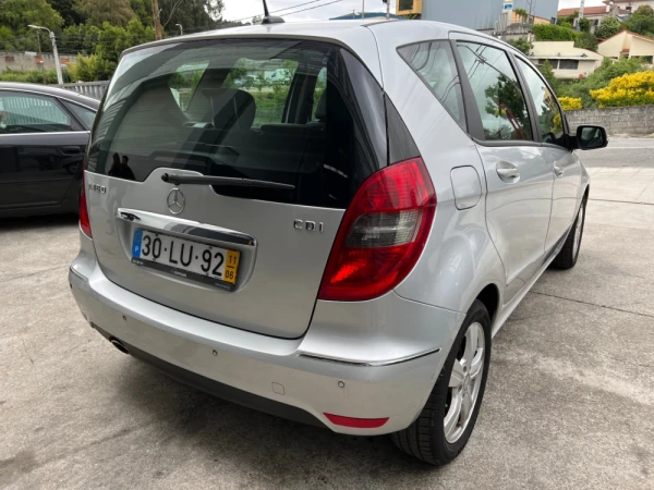 Mercedes-Benz A 180 A 180 CDI (169.007, 169.307) 4