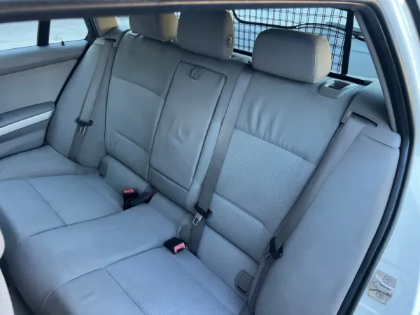 BMW 320 3 TOURING (E91) 19