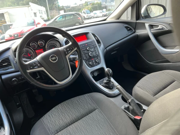 Opel Astra 7