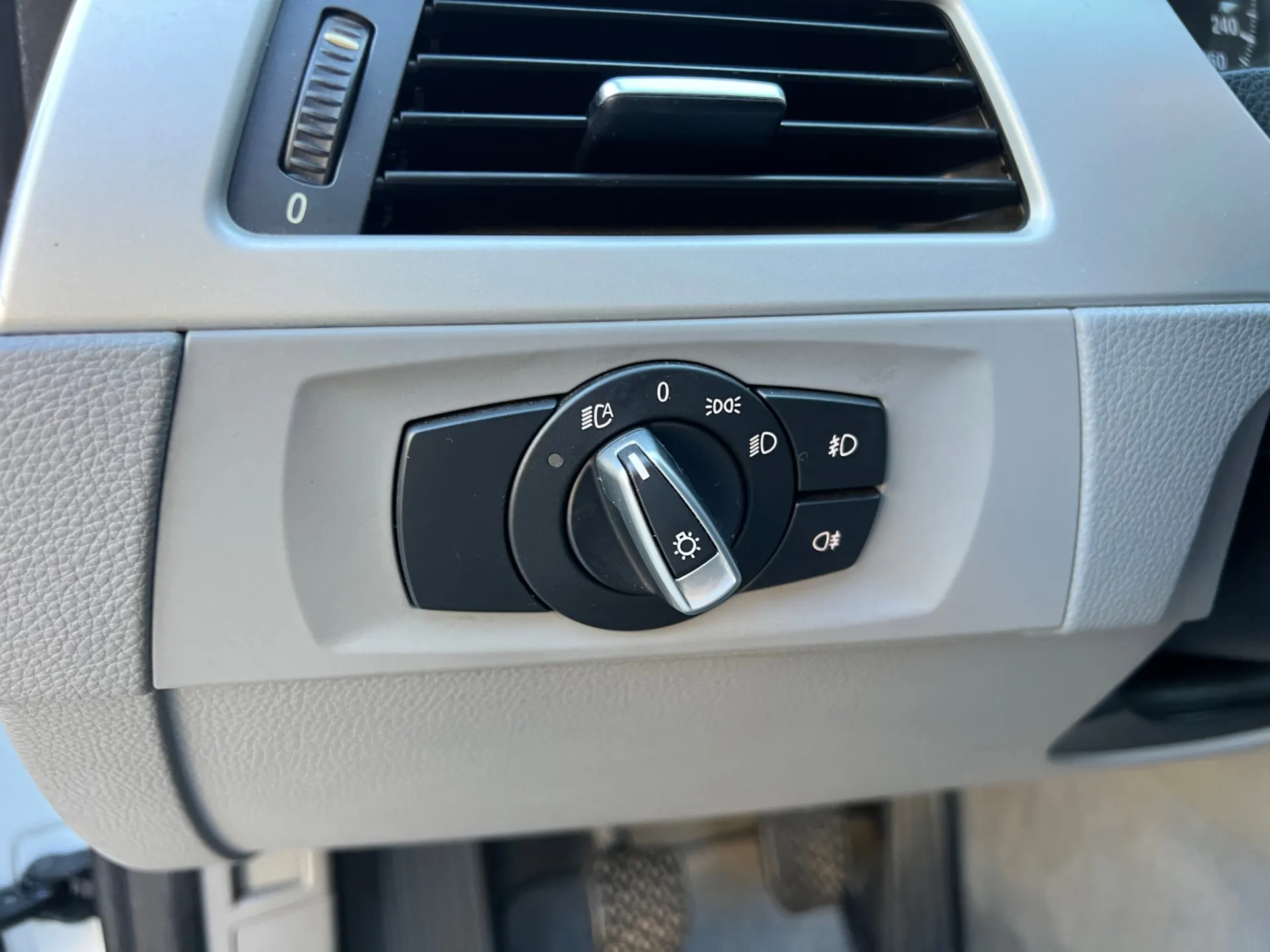 BMW 320 3 TOURING (E91) 14