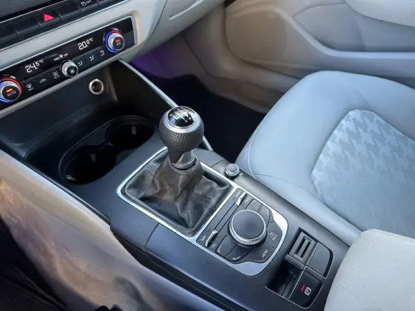 Audi A3 Limousine 1.6 TDI Advance 7