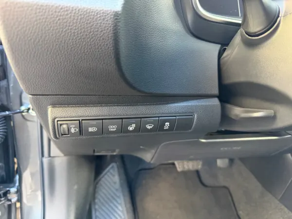 Toyota Corolla 1.8 Hybrid Exclusive 5