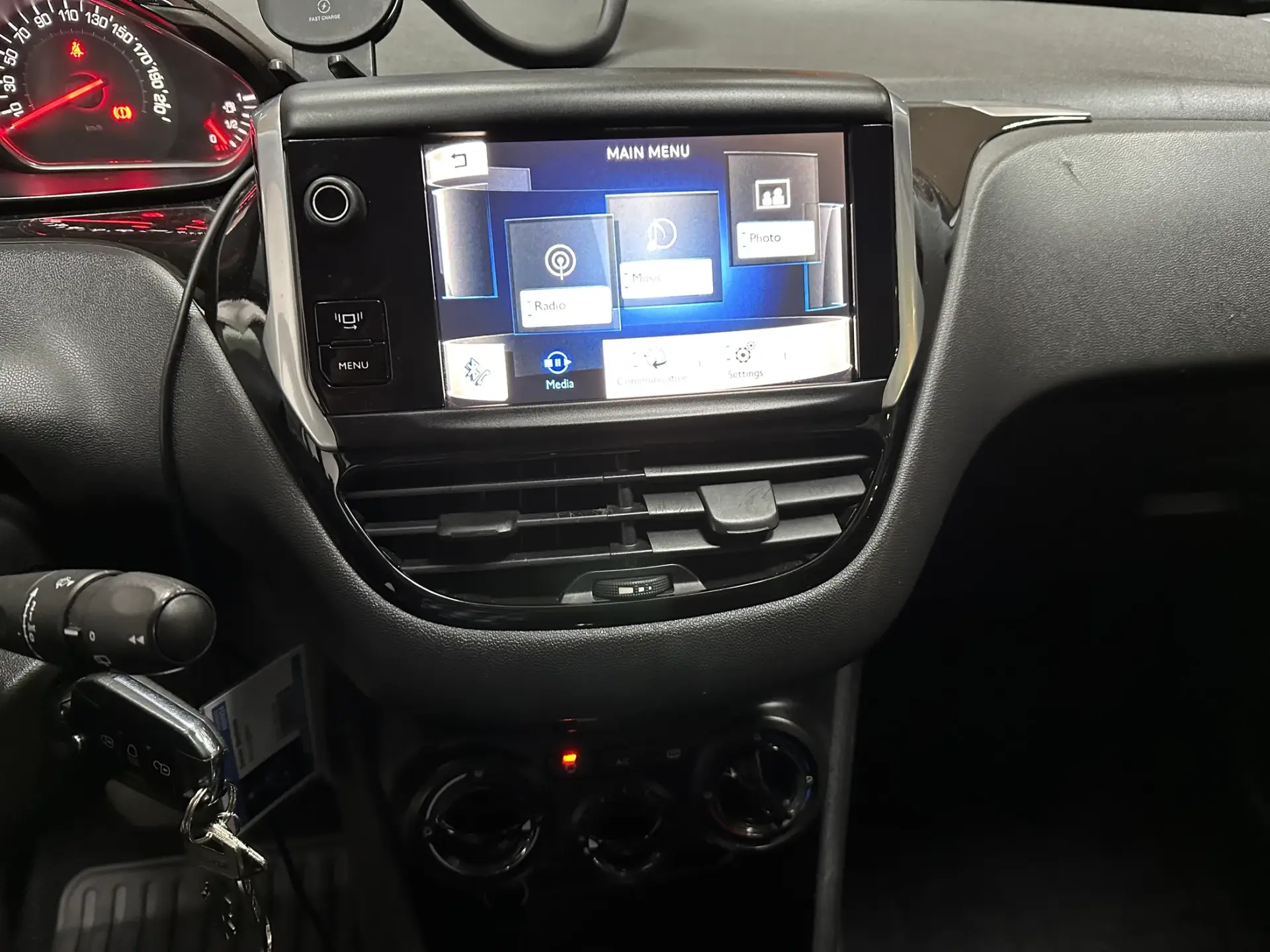 Peugeot 2008 1.2 PureTech Style 18
