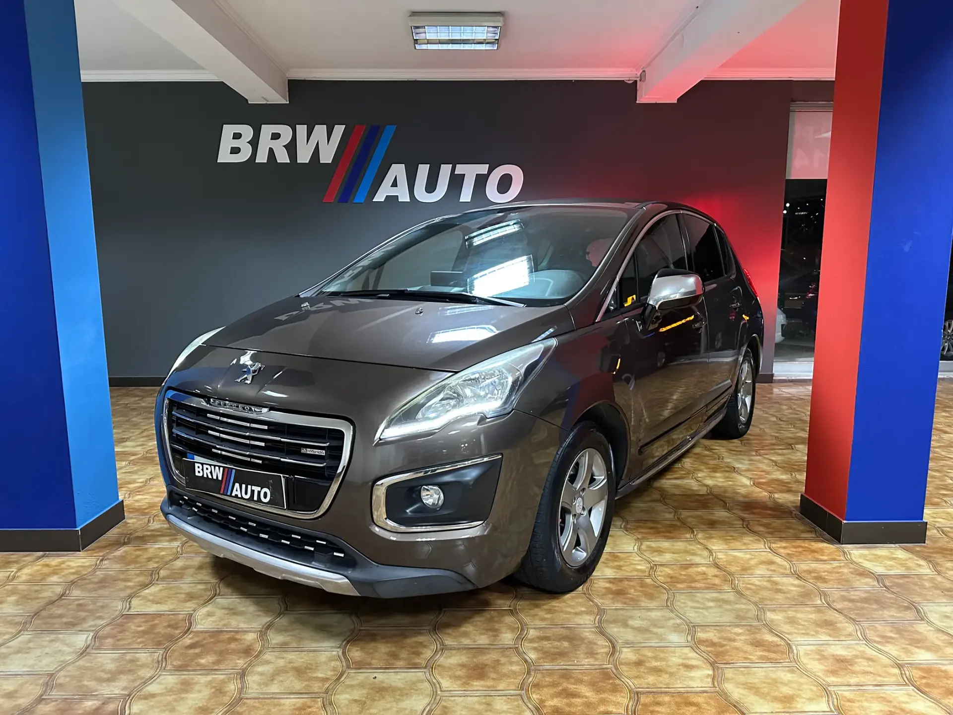 Peugeot 3008 2.0 HDi Hybrid4 1