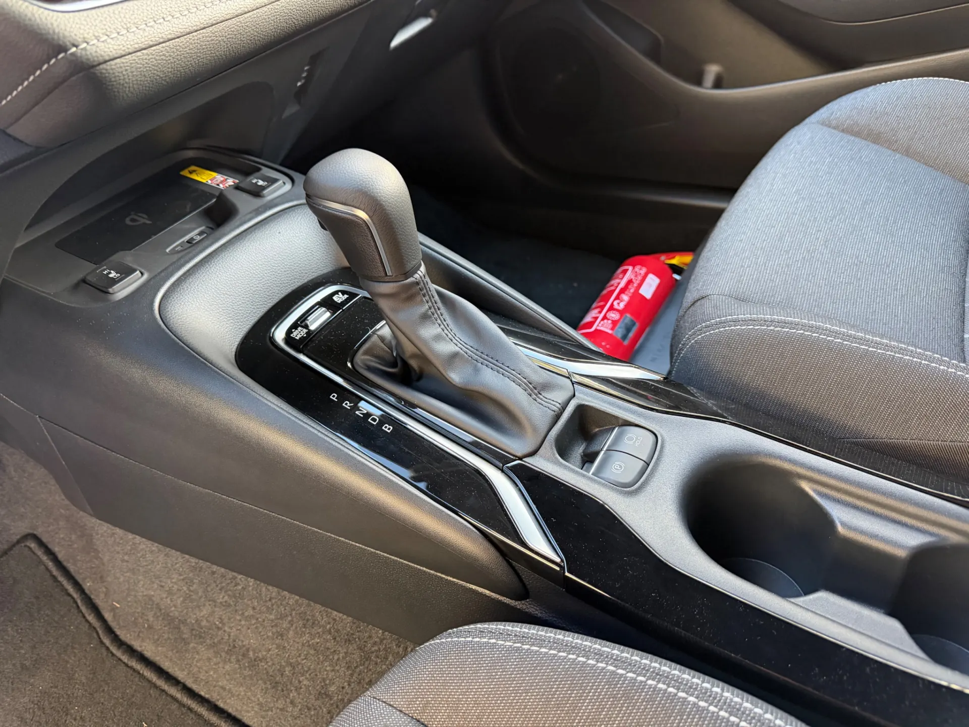 Toyota Corolla 1.8 Hybrid Exclusive 9