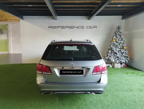 Mercedes-Benz E 300 Bluetec Hybrid Avantgarde 4