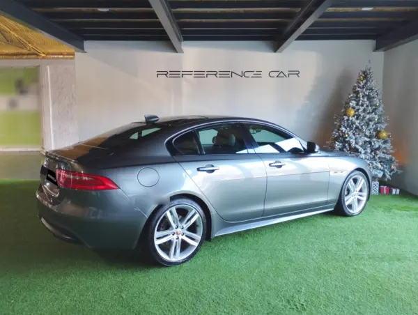 Jaguar XE 2.0 D R-Dynamic SE 2