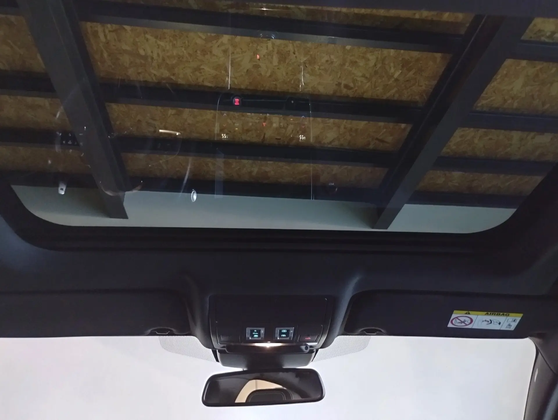 Jaguar XE 2.0 D R-Dynamic SE 21