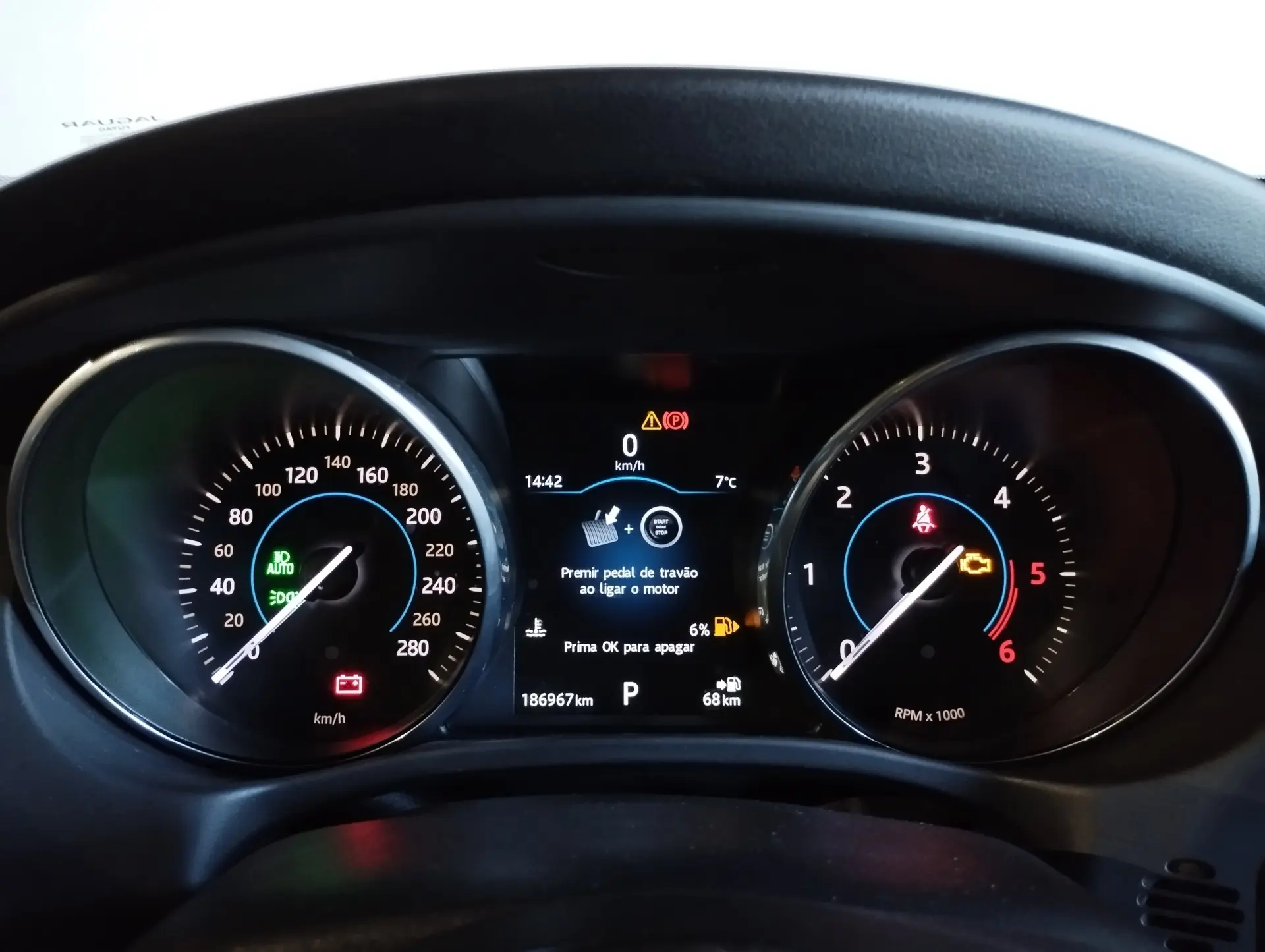 Jaguar XE 2.0 D R-Dynamic SE 19