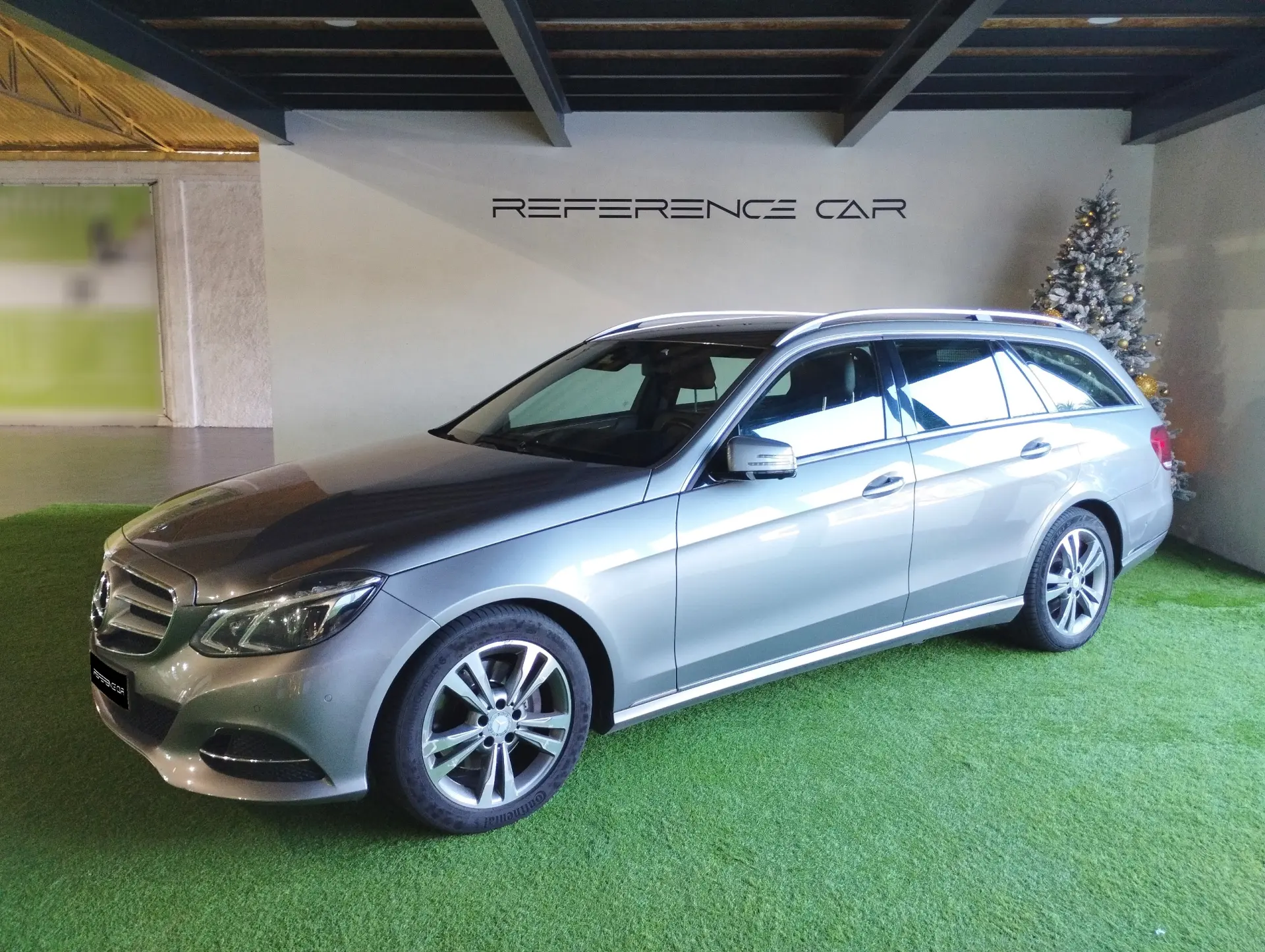 Mercedes-Benz E 300 Bluetec Hybrid Avantgarde 6