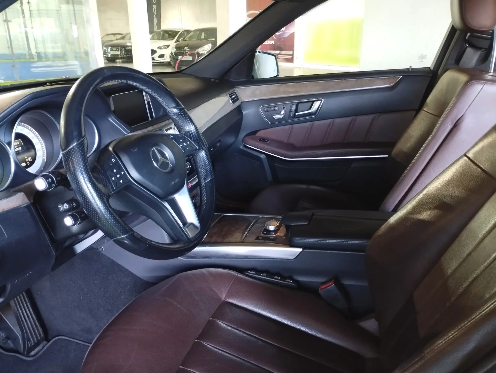 Mercedes-Benz E 300 Bluetec Hybrid Avantgarde 13