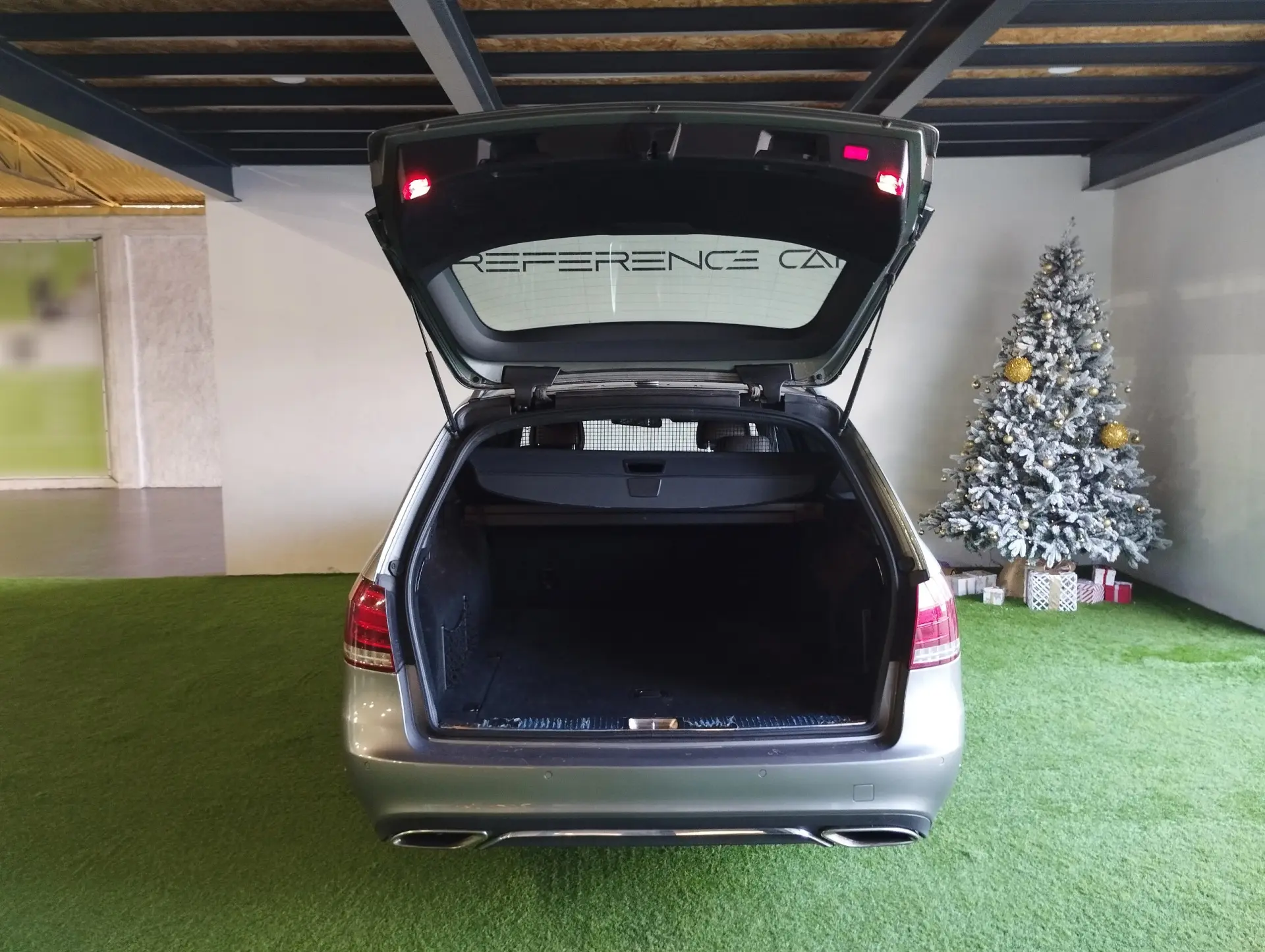 Mercedes-Benz E 300 Bluetec Hybrid Avantgarde 5