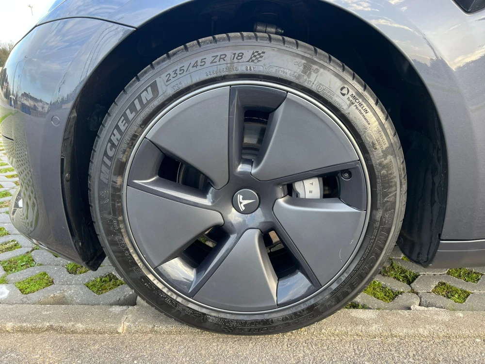 Tesla Model 3 Standard Plus 5