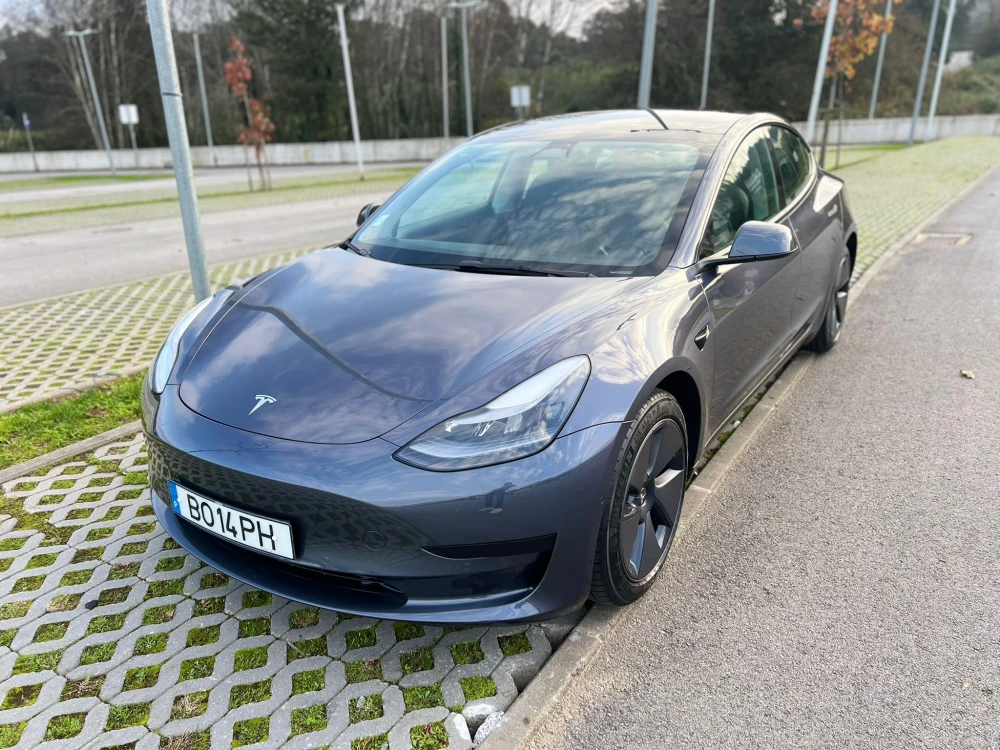 Tesla Model 3 Standard Plus 2