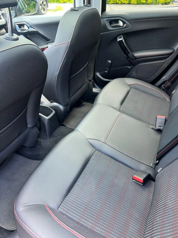 Peugeot 208 GTLine 30